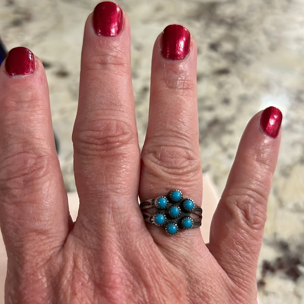 Size 7 Turquoise ring - Picture 3 of 4
